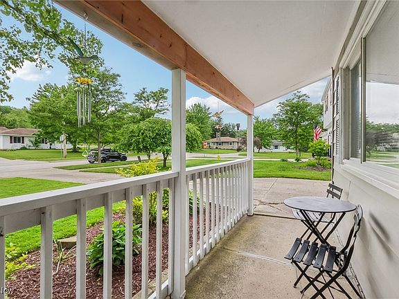 5th image of 309 Sylvia Dr