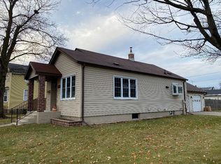 1500 Parnell St, Marinette, WI 54143