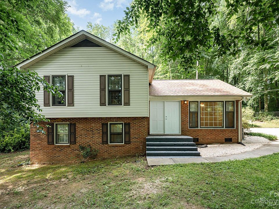 2508 Dogwood Cir, Charlotte, NC 28208 MLS 4015508 Zillow