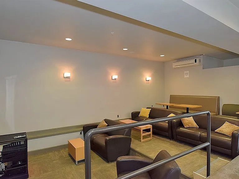 817 E Nora Ave — Photo 18
