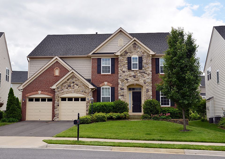1st image of 13915 Barrymore Ct