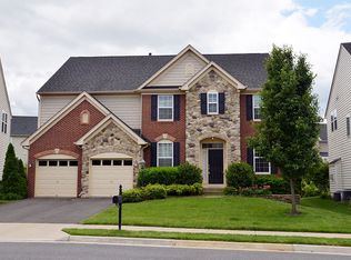 13915 Barrymore Ct, Gainesville, VA 20155