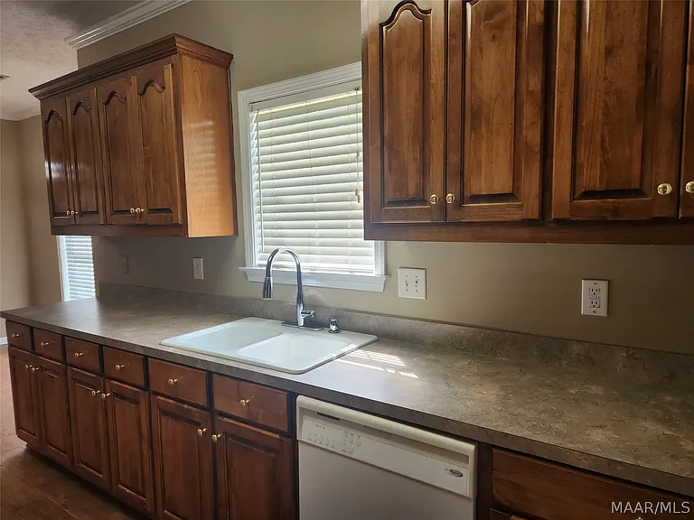 1922 Denny Dr — Photo 9