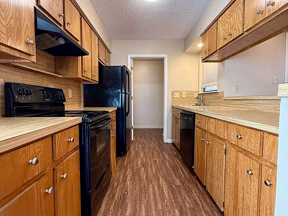 5th image of 1707B Shely St #B