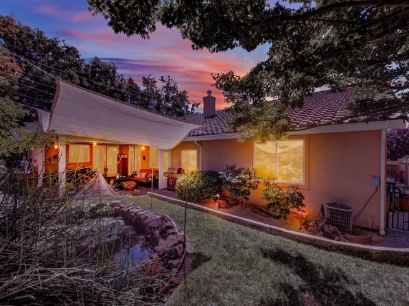 5151 Lakeshore Drive