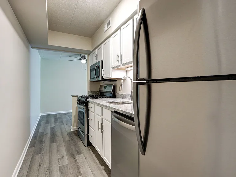 The Atwood Apartments — Photo 11
