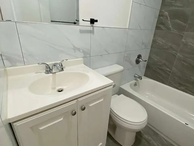 52D Yonkers Ave #3 — Photo 7