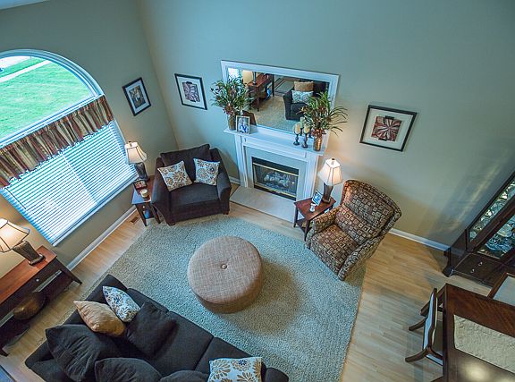 5th image of 353 Dewfall Dr
