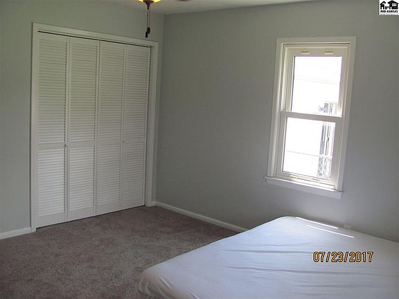 5th image of 810 W 21st Ave