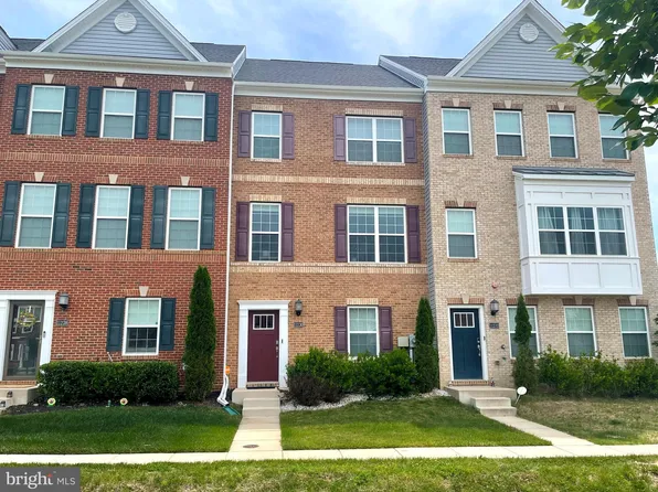 11230 Saint Luke Dr, Waldorf, MD 20695