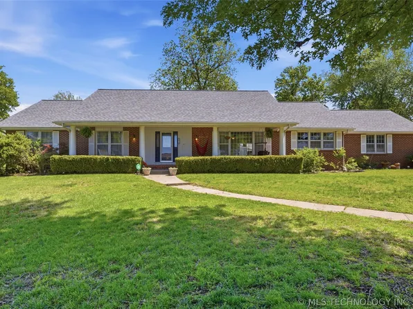 2114 Yale Ave, Miami, OK 74354