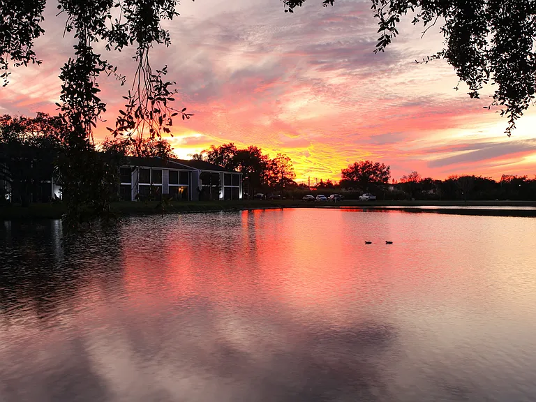 Fountain Lake Bradenton — Photo 15