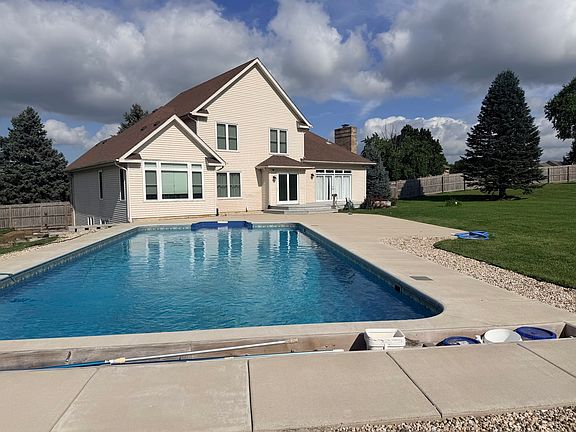 3rd image of 11868 Cardinal Ln