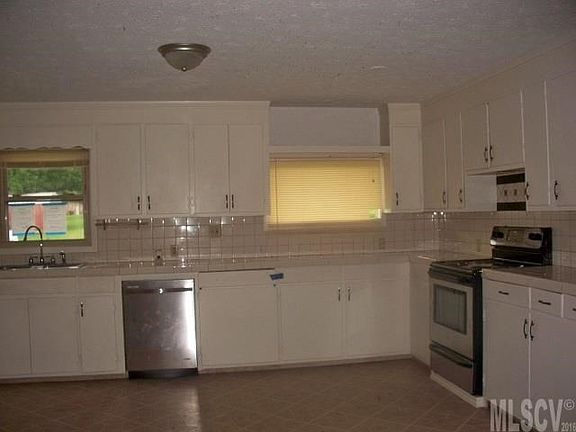 5th image of 1503 Englewood St SW
