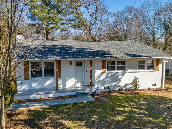 829 Greenwich St, Raleigh, NC 27610