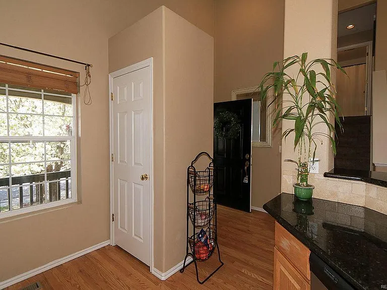 2859 E 118th Cir — Photo 11