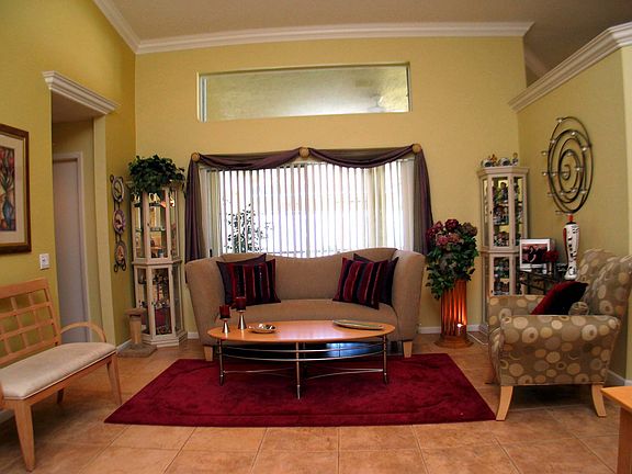 4th image of 493 Carrington Ln