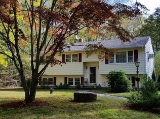 28 John Brook Rd, Canterbury, CT 06331