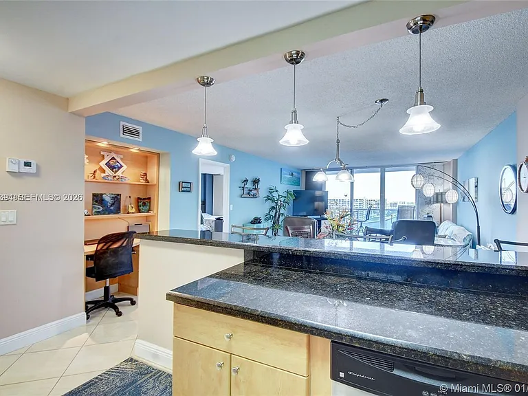 3800 S Ocean Dr #902 — Photo 16