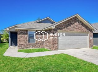467 Bobbie St, Mabank, TX 75147
