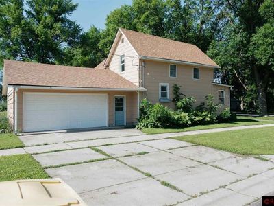 501 S Main St, Blue Earth, MN, 56013