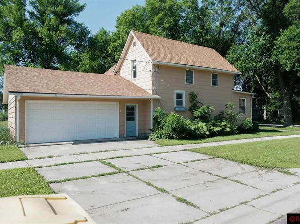 501 S Main St, Blue Earth, MN 56013