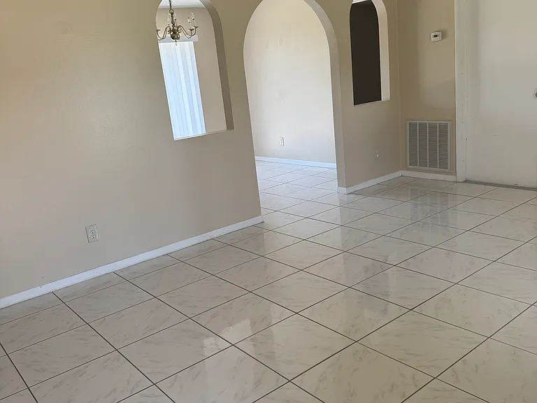 136 Aldea Dr — Photo 3