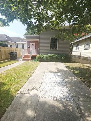 1st image of 3622 General Pershing St