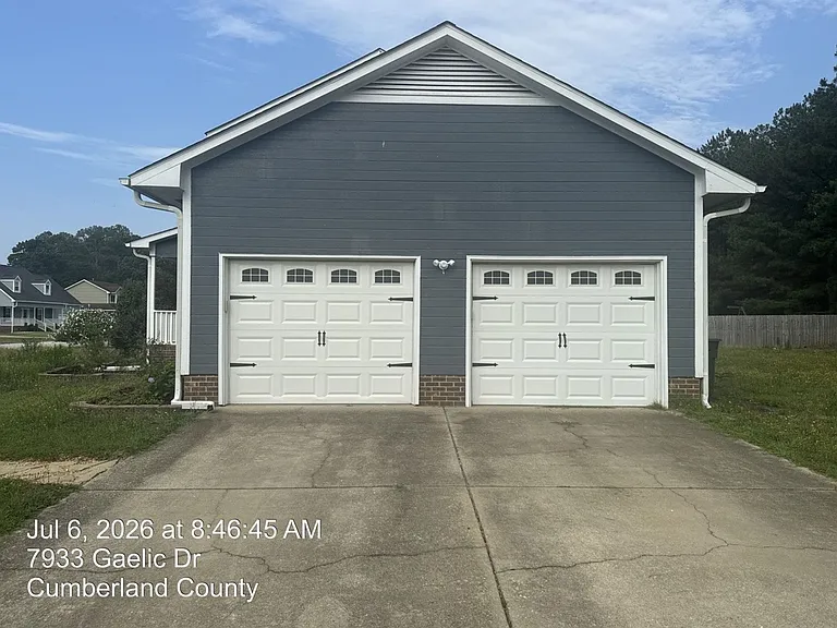 7933 Gaelic Dr — Photo 3