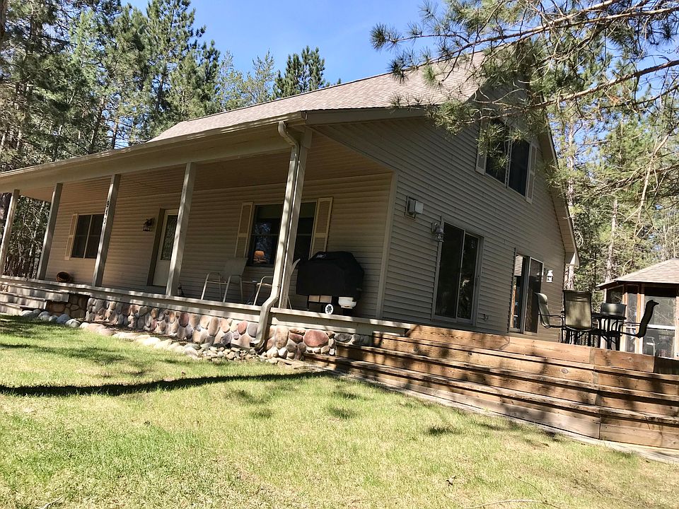 1st image of 940 Norway Pine Dr