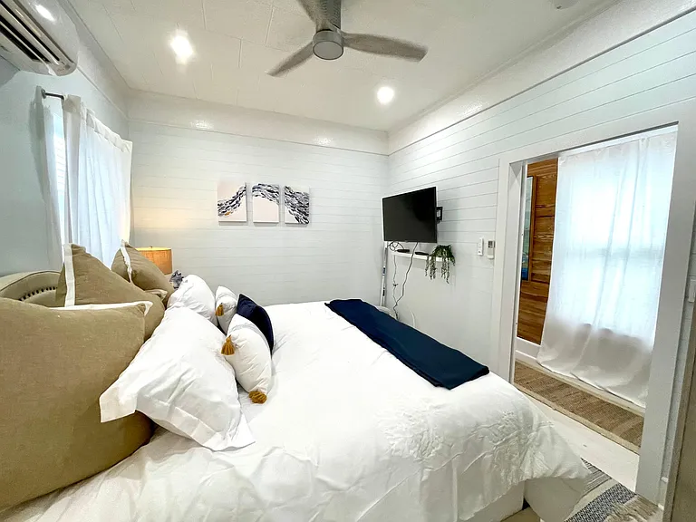 525 Elizabeth St — Photo 16