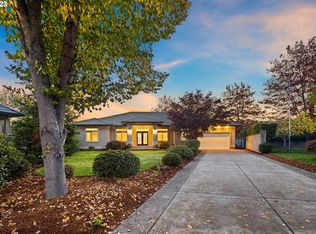 1221 Augusta Ct, Creswell, OR 97426