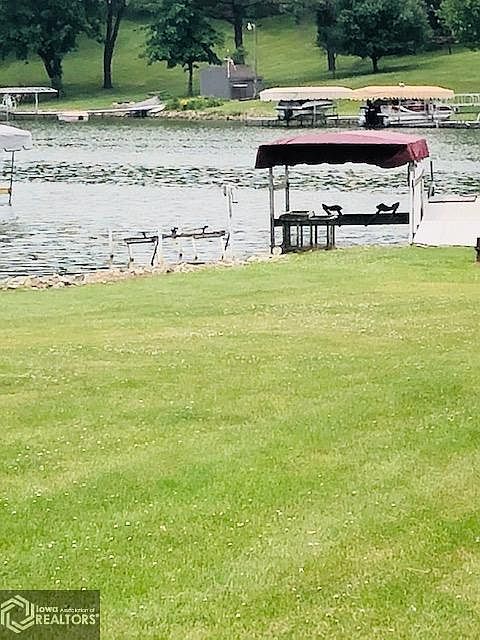 2nd image of 131 Horseshoe Dr