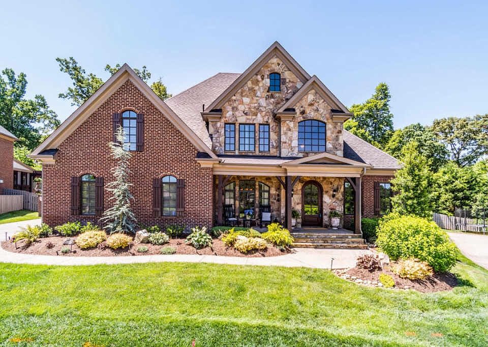 1st image of 6824 Lion Heart Ln