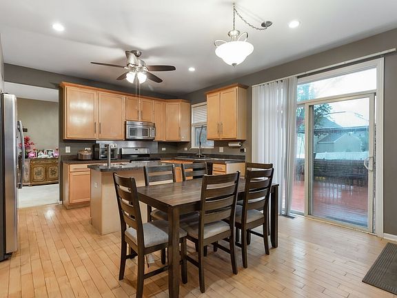 5th image of 3809 Saratoga Dr