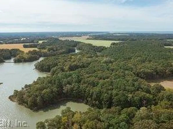 20AC Shooting Point Dr, Machipongo, VA 23405