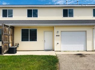 1422 31st Ave SE, Minot, ND 58701