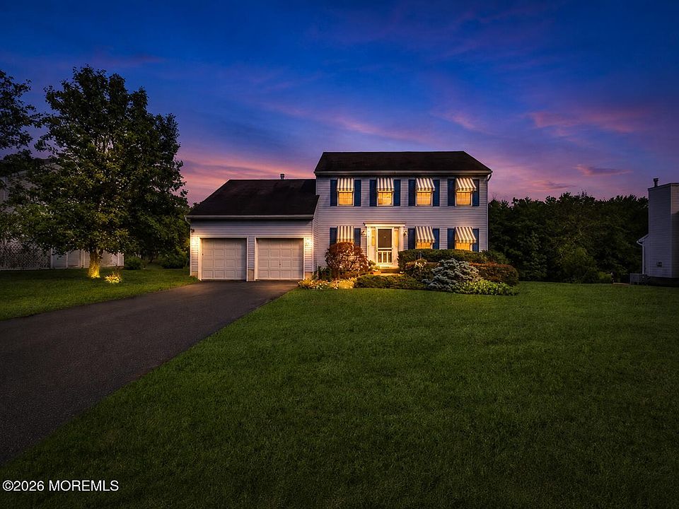 1st image of 7 Dove Mill Cres