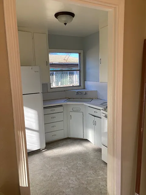 1 bed, 450 sqft, $1,875 — Photo 2