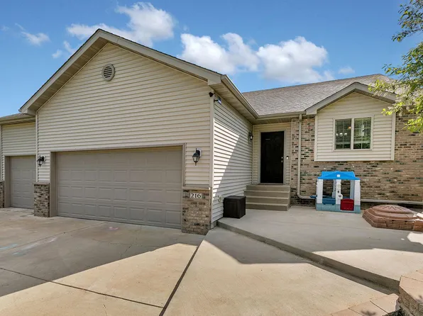 216 17th Ave SE, Saint Joseph, MN 56374