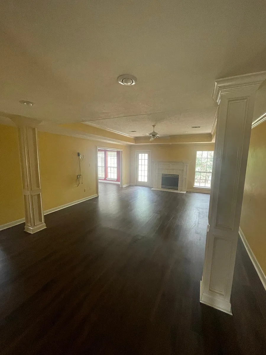 Building Photo - 3620 Butterfly Dr