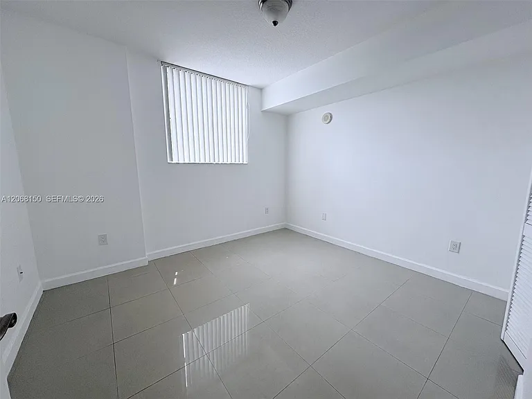 2600 SW 27th Ave #1004 — Photo 8