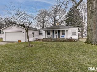 540 S Walnut St, Rochester, IL 62563