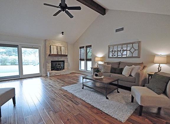 3rd image of 9412 Mystic Oaks Trl