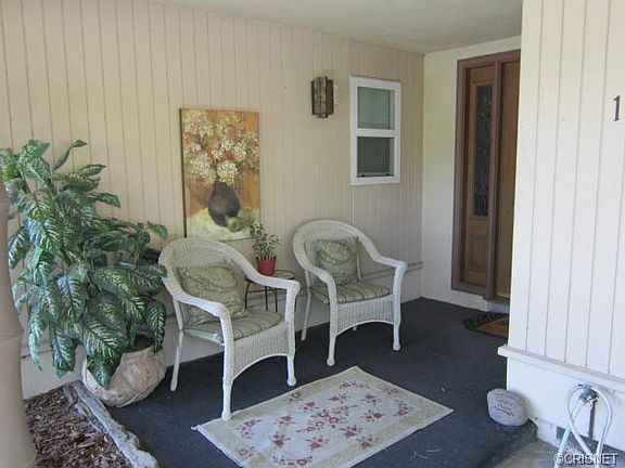 3rd image of 19332 Avenue Of The Oaks