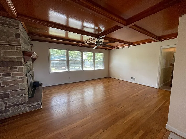 1423 Duke St — Photo 4