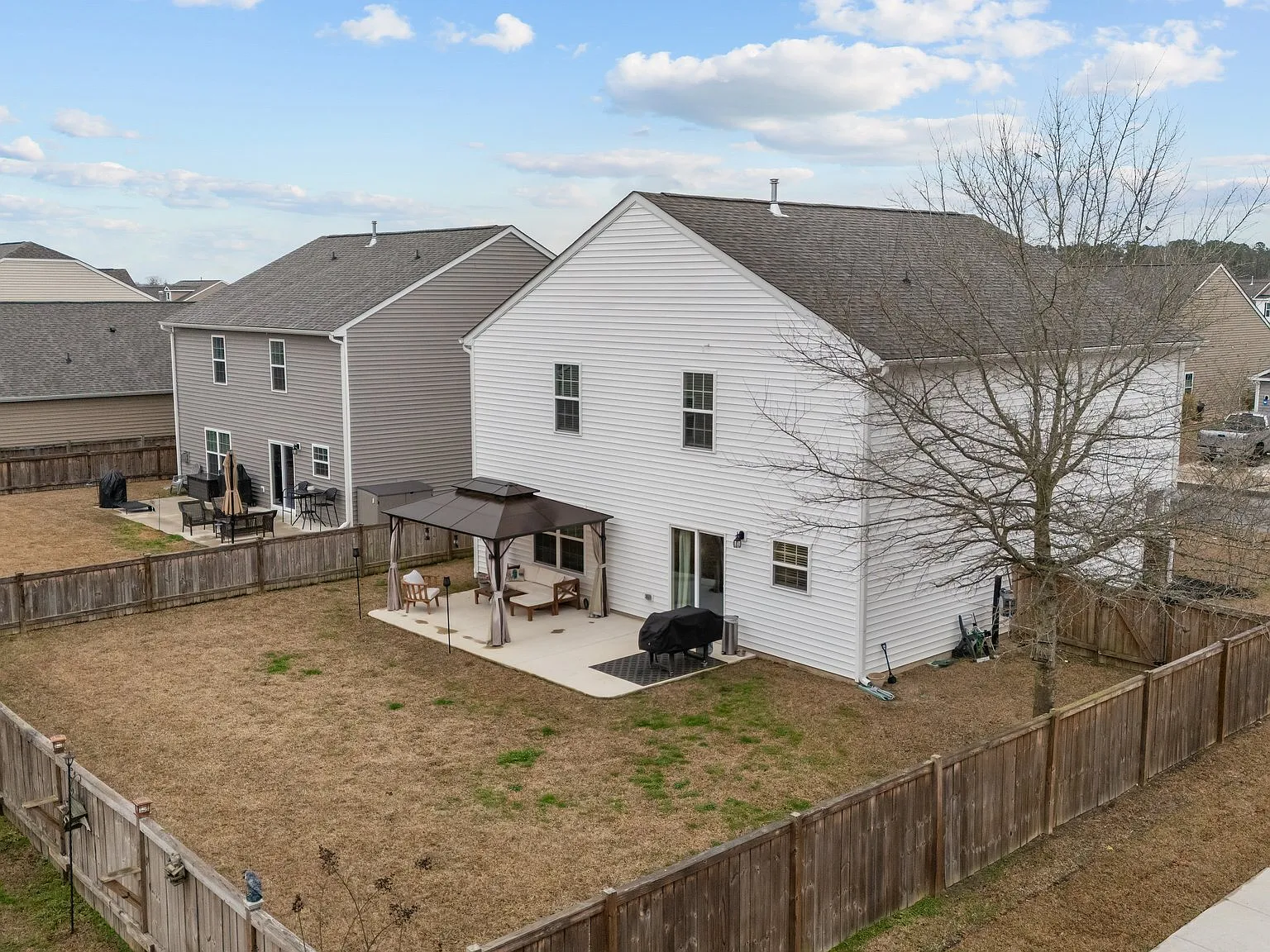 301 Ginger Drive - 1 — Photo 2