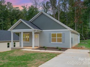 906 N 8th St, Bessemer City, NC 28016