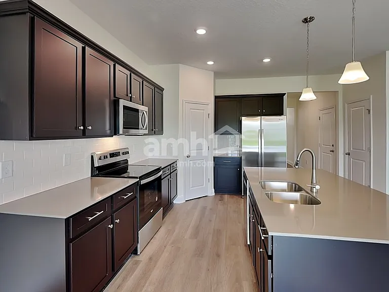 1045 Heavenly Dr — Photo 3