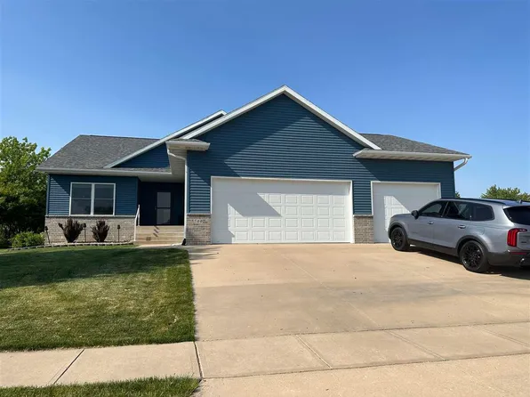 700 Willow Ct, Solon, IA 52333